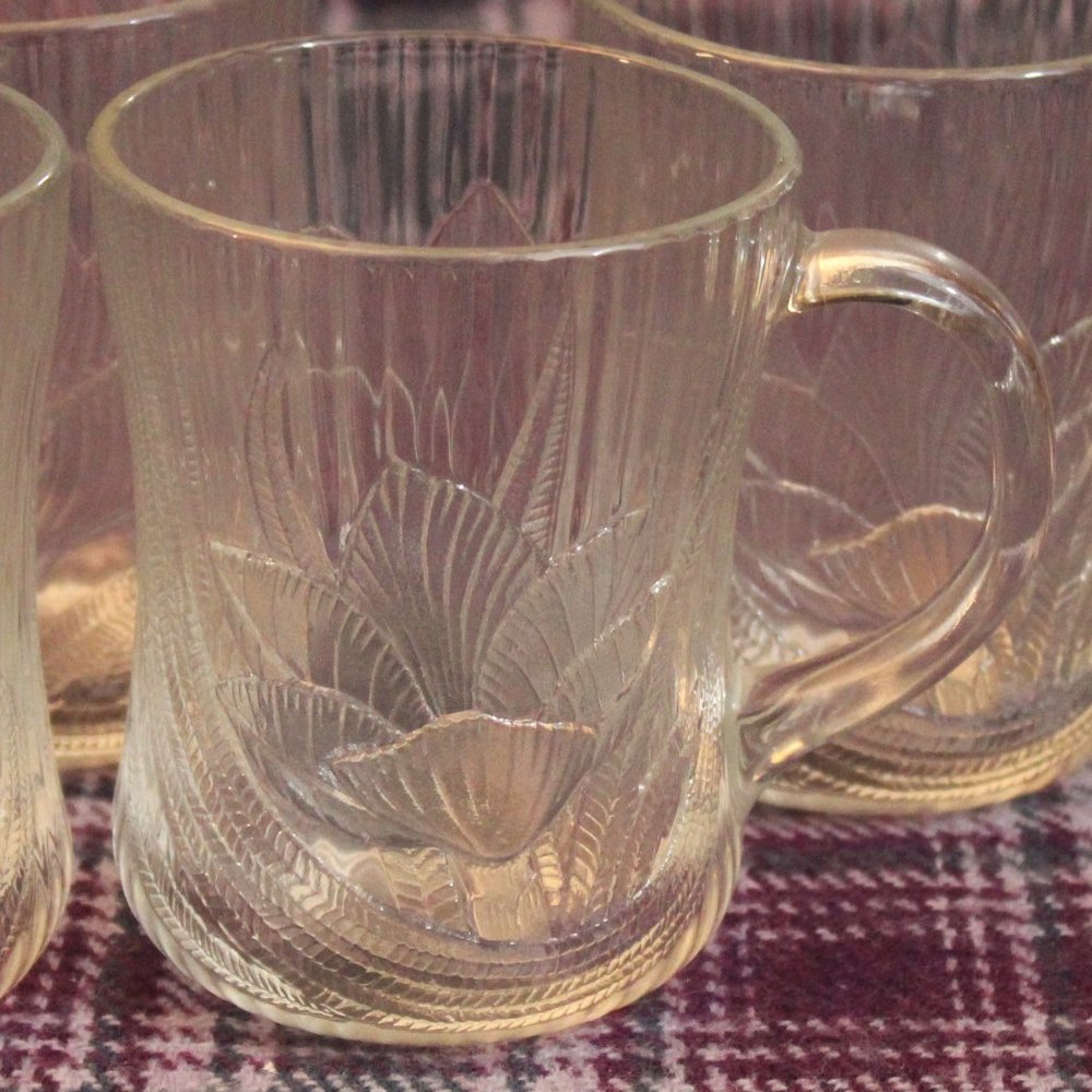 Arcoroc France Glass Canterbury Crocus Coffee Mugs